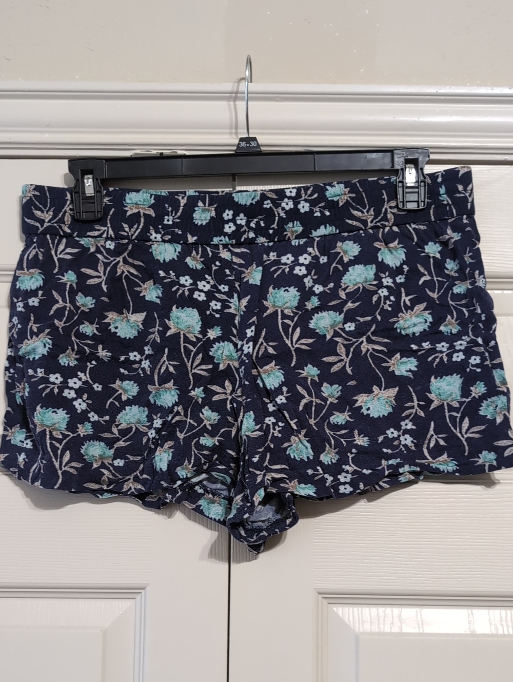 LOFT Navy Floral Women's Shorts